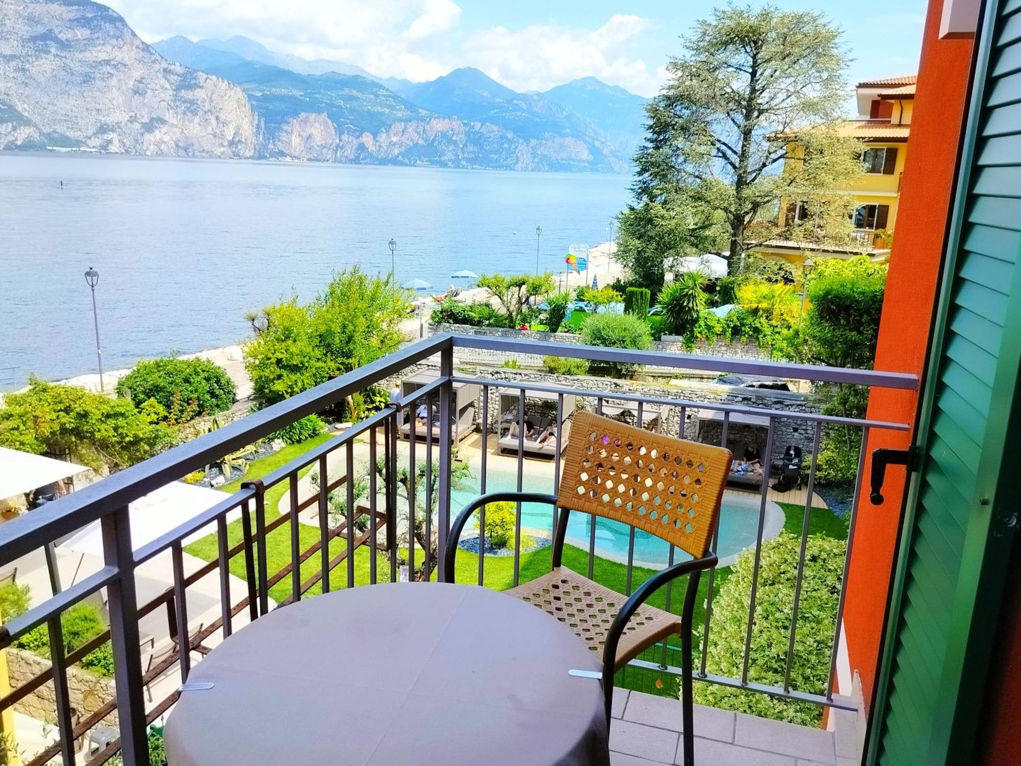 Lake Front Hotel Brenzone 外观 照片