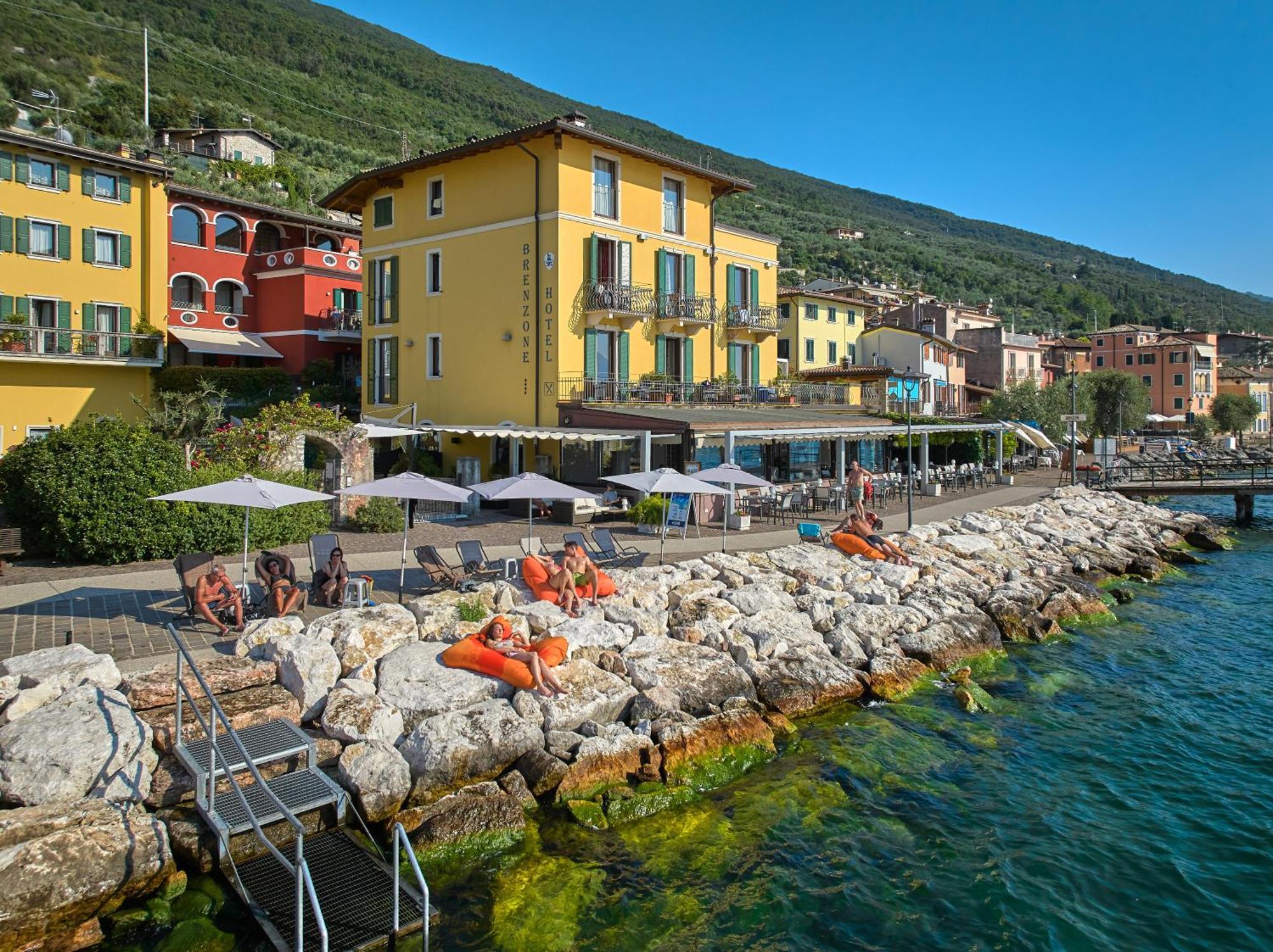 Lake Front Hotel Brenzone 外观 照片