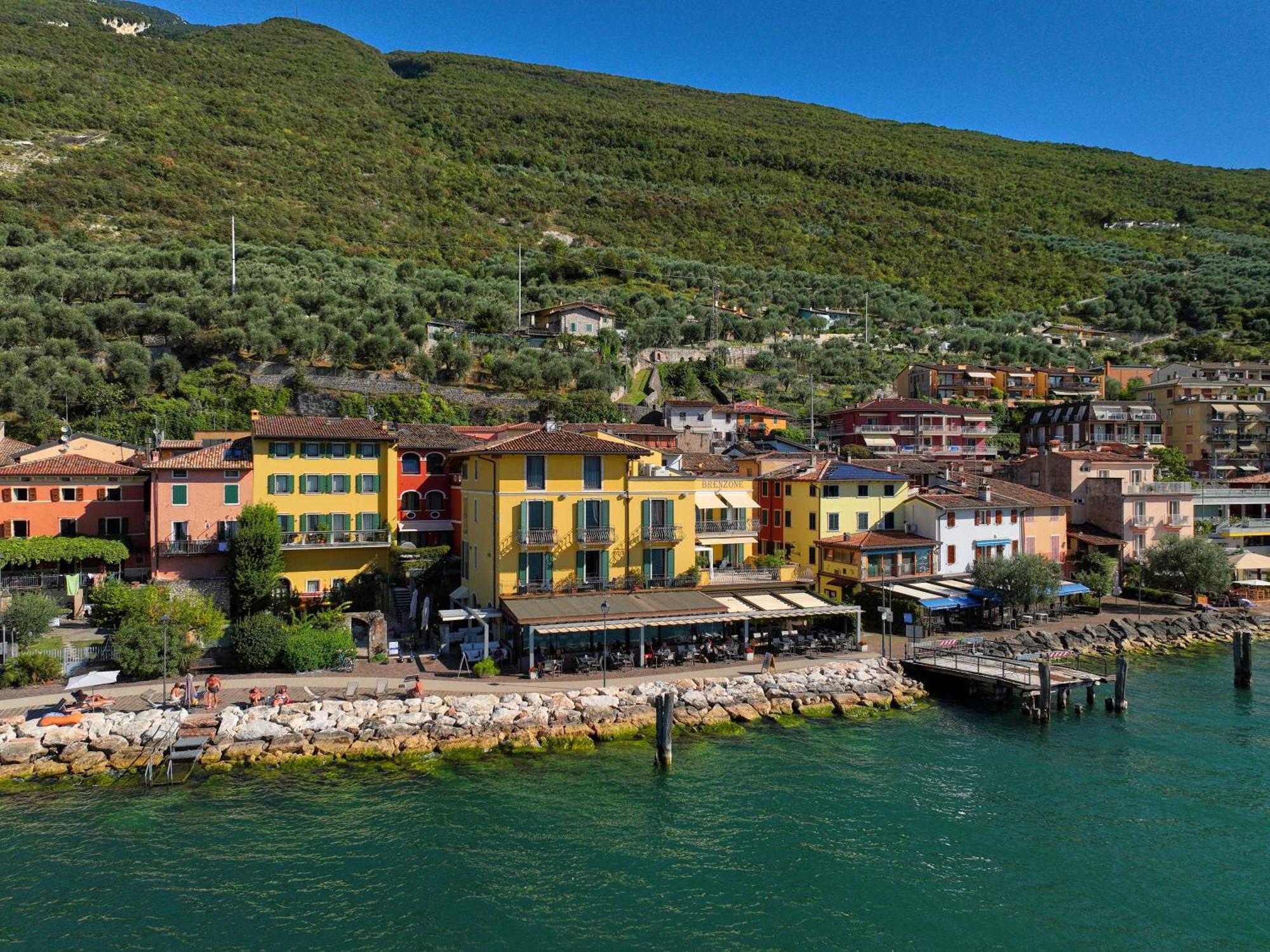 Lake Front Hotel Brenzone 外观 照片